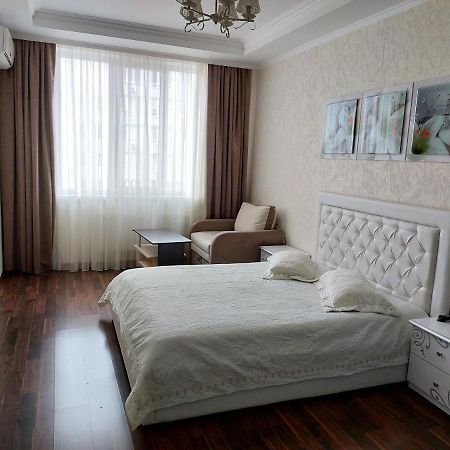Apartament Альтаир1 Odessa Zewnętrze zdjęcie